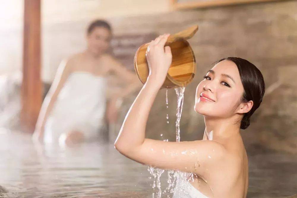 人工智能溫泉機(jī)，破解傳統(tǒng)溫泉